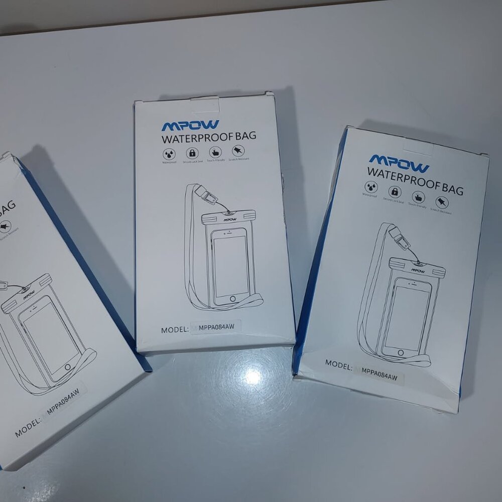 Six NIB Floating Waterproof Phone Pouches-Black and White-MPOW MPPA084AW
